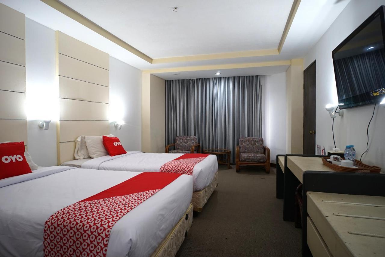 Collection O 1963 Hotel The New Benakutai Balikpapan  Exteriör bild