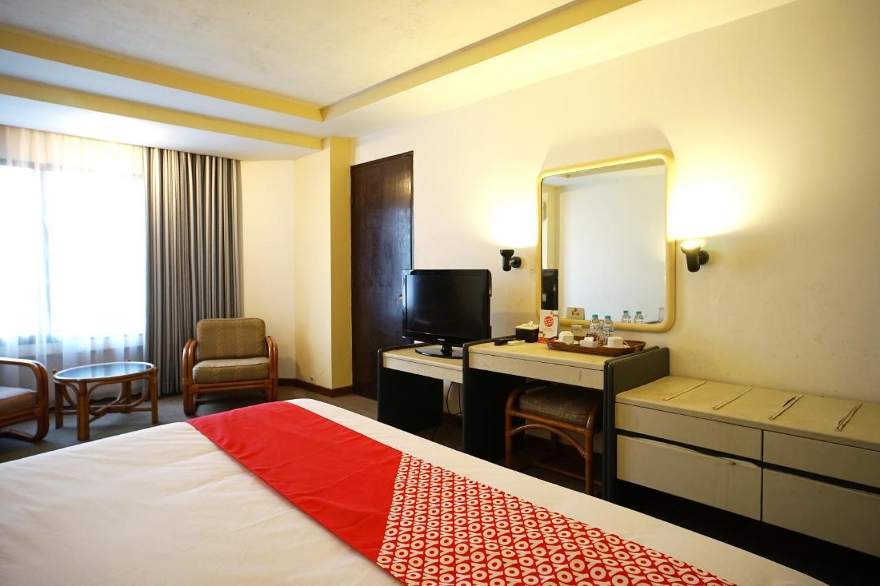 Collection O 1963 Hotel The New Benakutai Balikpapan  Exteriör bild