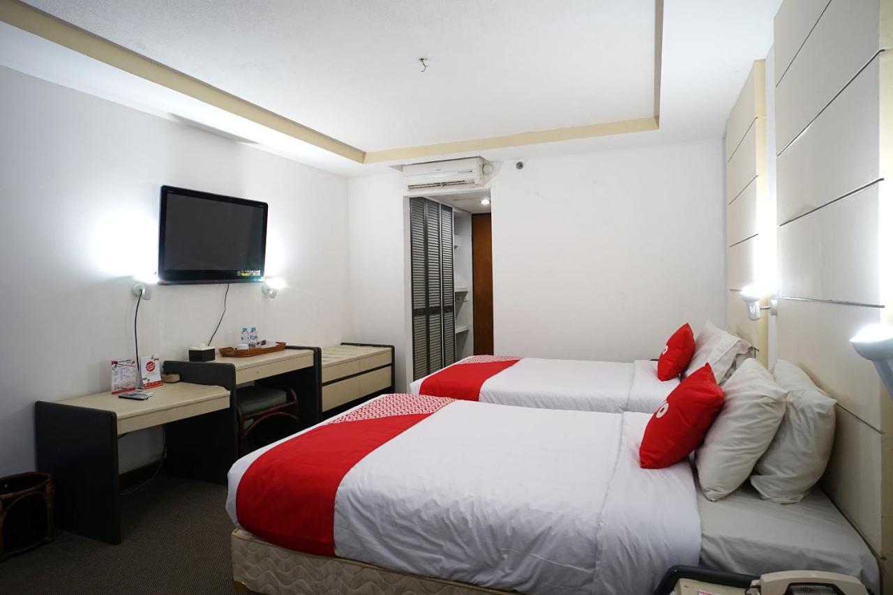 Collection O 1963 Hotel The New Benakutai Balikpapan  Exteriör bild
