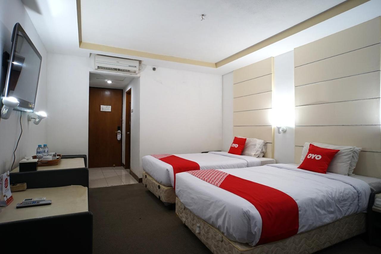 Collection O 1963 Hotel The New Benakutai Balikpapan  Exteriör bild