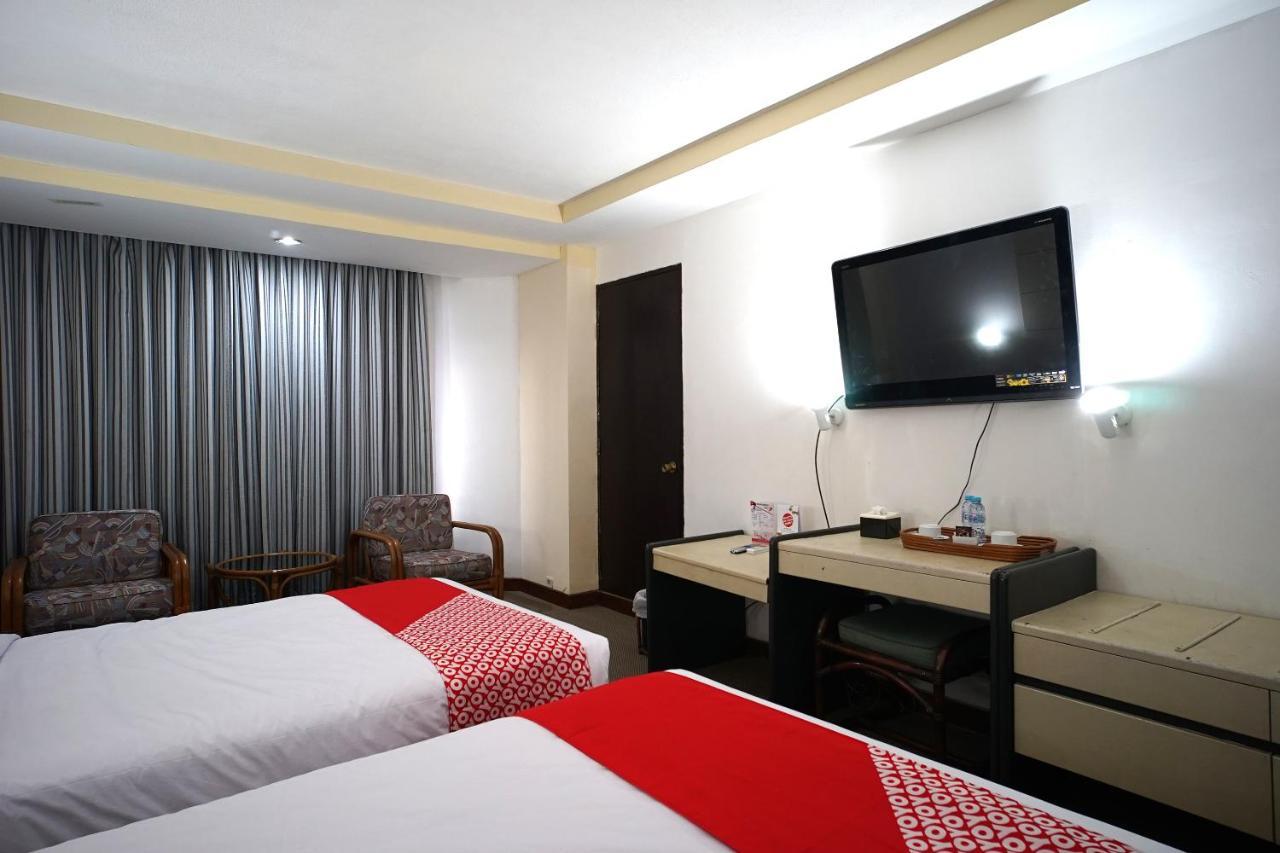 Collection O 1963 Hotel The New Benakutai Balikpapan  Exteriör bild