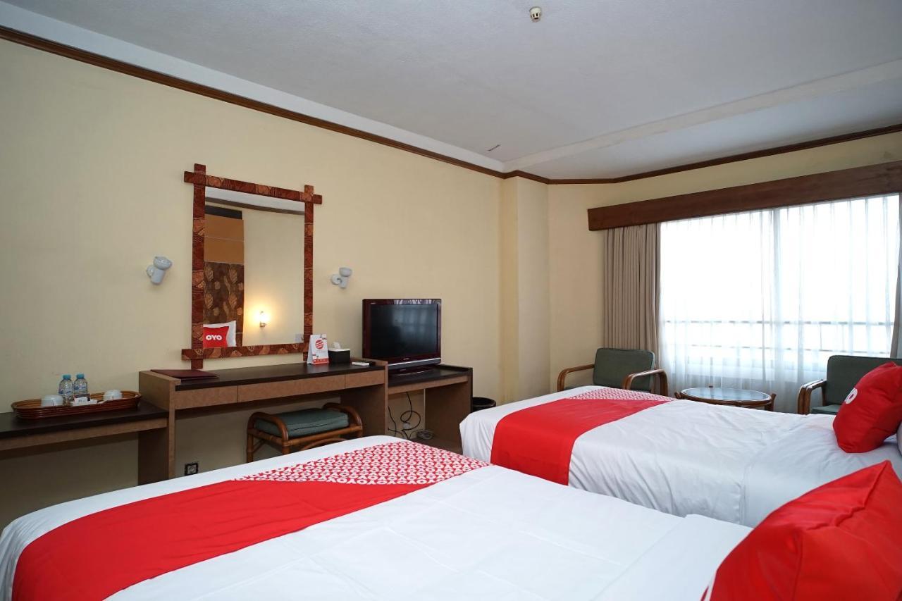 Collection O 1963 Hotel The New Benakutai Balikpapan  Exteriör bild